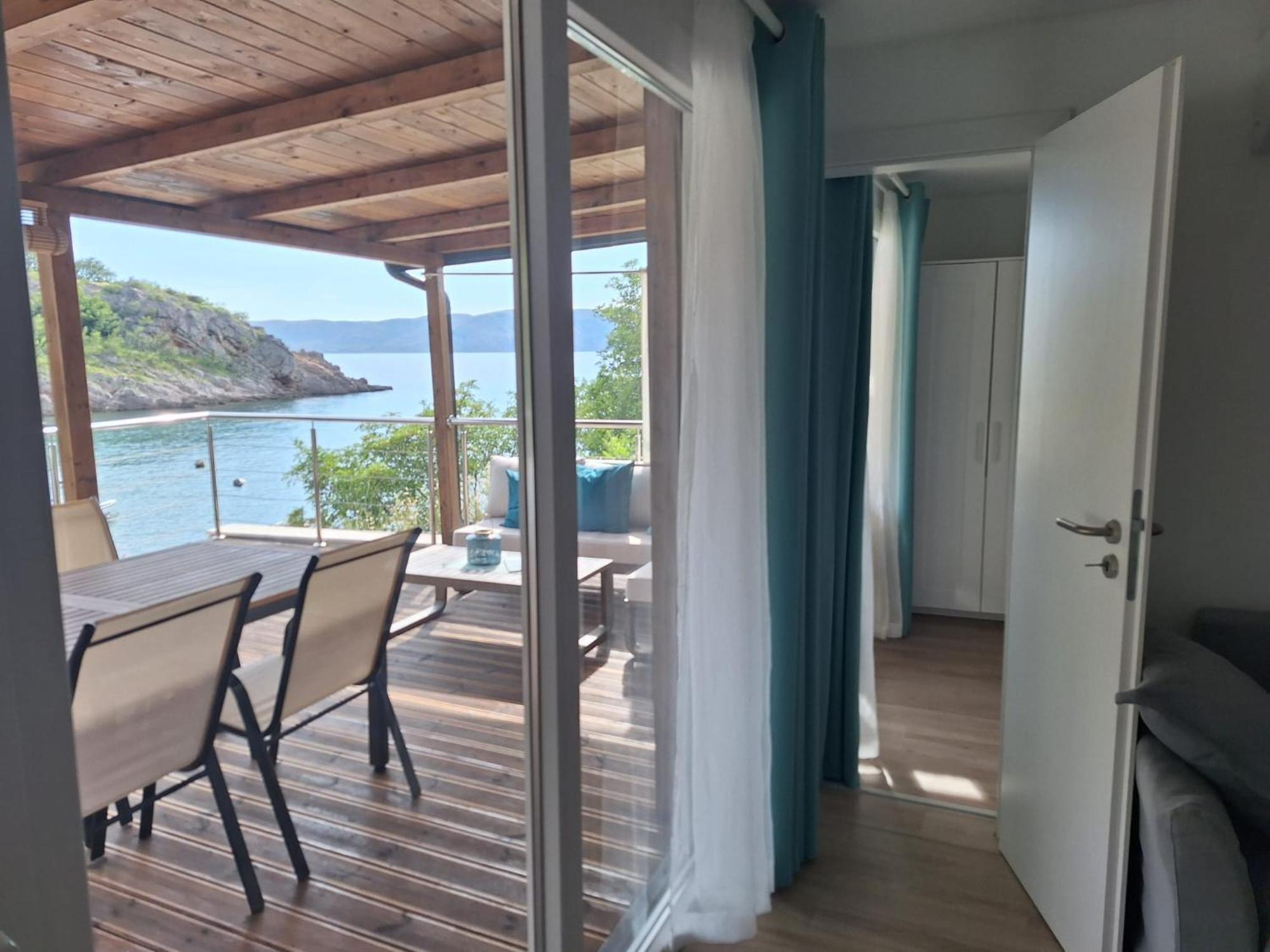 Boora Glamp Experience & Heated Infinity Pool Hotel Senj  Exterior foto