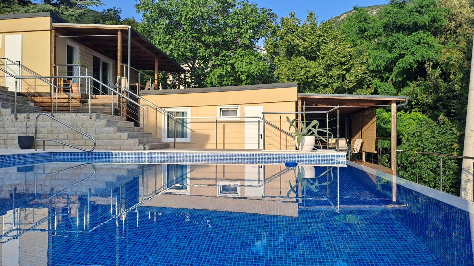 Boora Glamp Experience & Heated Infinity Pool Hotel Senj  Exterior foto