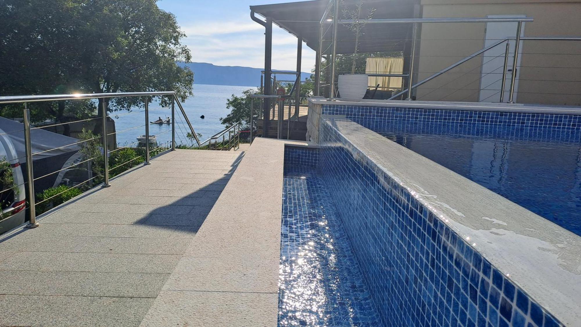 Boora Glamp Experience & Heated Infinity Pool Hotel Senj  Exterior foto